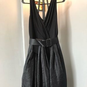 Black Sz. 10 Adrianna Papell MIDI Evening Dress